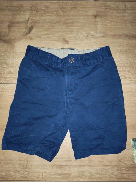 4 kraťasy / šortky, f&f,134