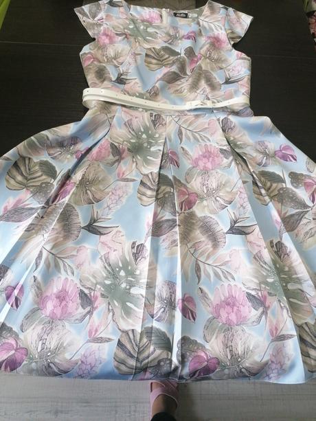 Príležitostne šaty, 38