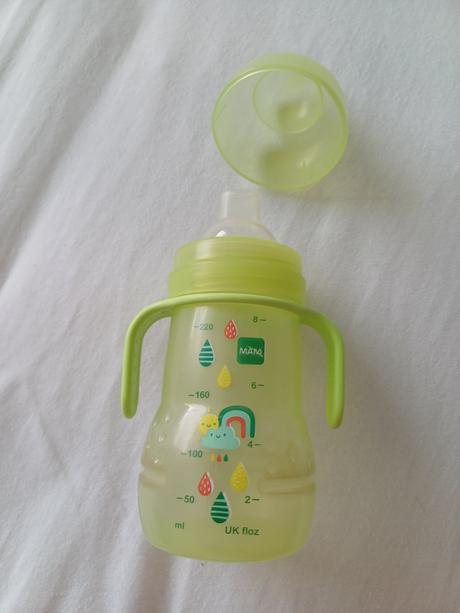 Učiaci pohárik so sosákom, 