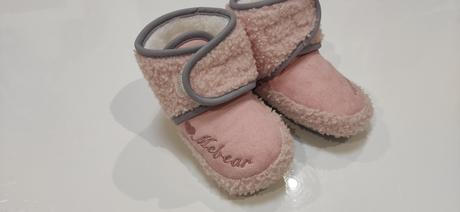 Dojčenské papuče, <17