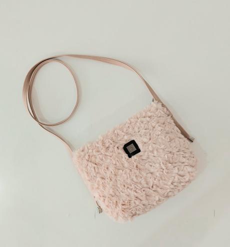 Dievčenské kabelky,