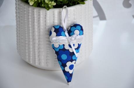 Textilné srdiečko na zavesenie, 