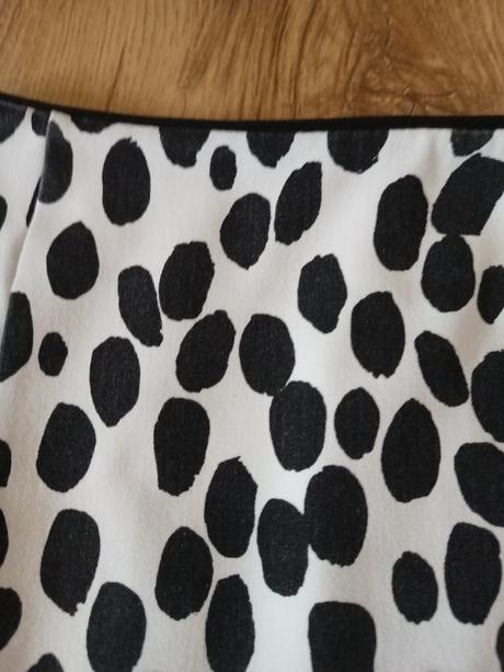Málo nosená sukňa s-m, h&m,36