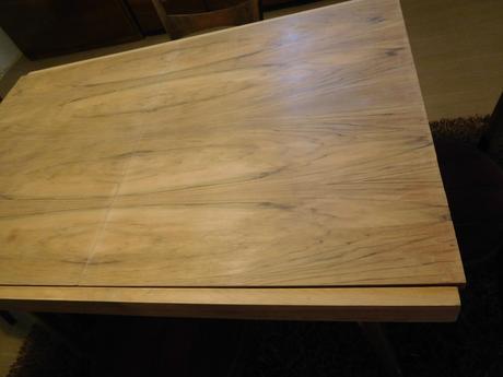 Stol jedálenský rozkladací +4 x stolička,, 