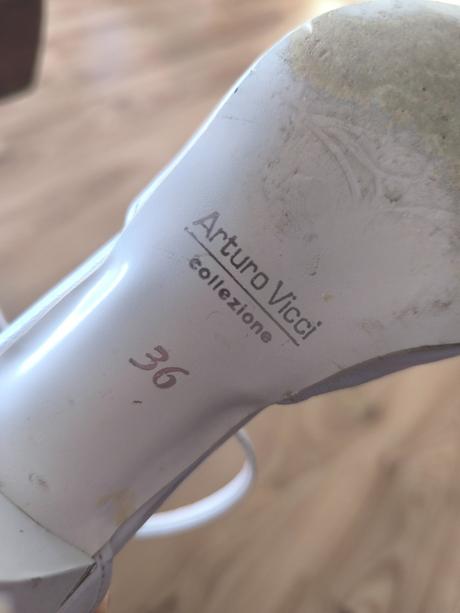 Svadobné topánky, 36