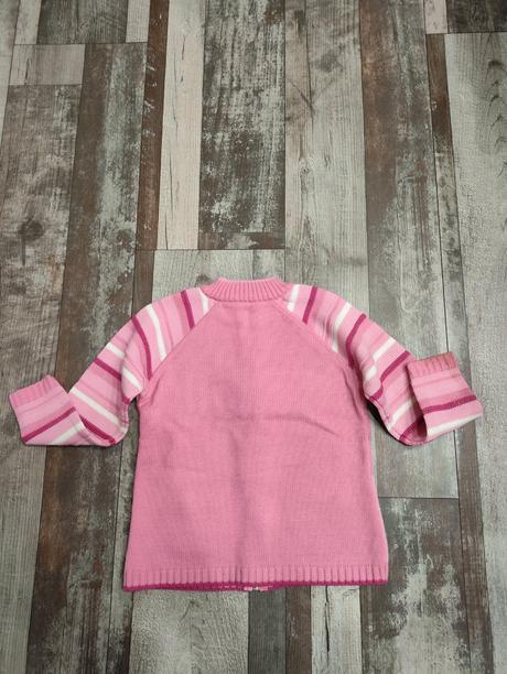 Dievčenský svetrik, 128