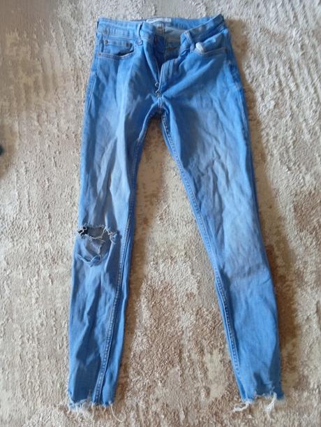 Rifle zo strednym pasom, bershka,m