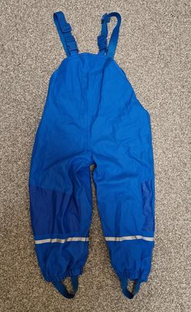 Nohavice do dažďa, lupilu,104