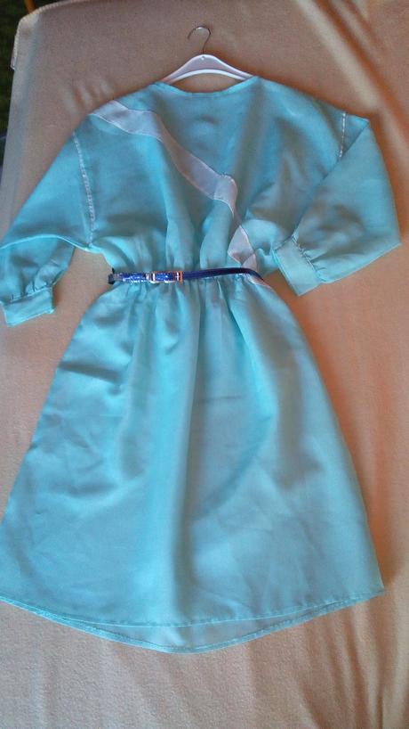 Dievčenské šaty, 158