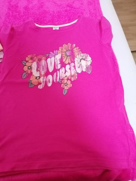 Tričká v. 128, 128