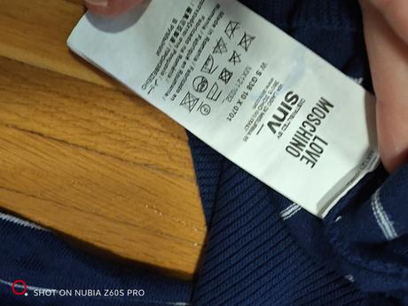 Love moschino originál kvalitný luxusný svetrík, moschino,l