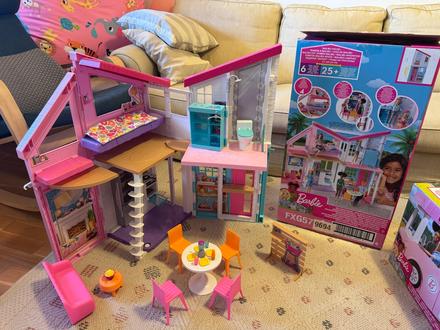 Barbie dom v original krabici,