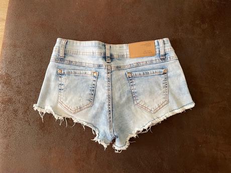 Riflove kraťasy, 34