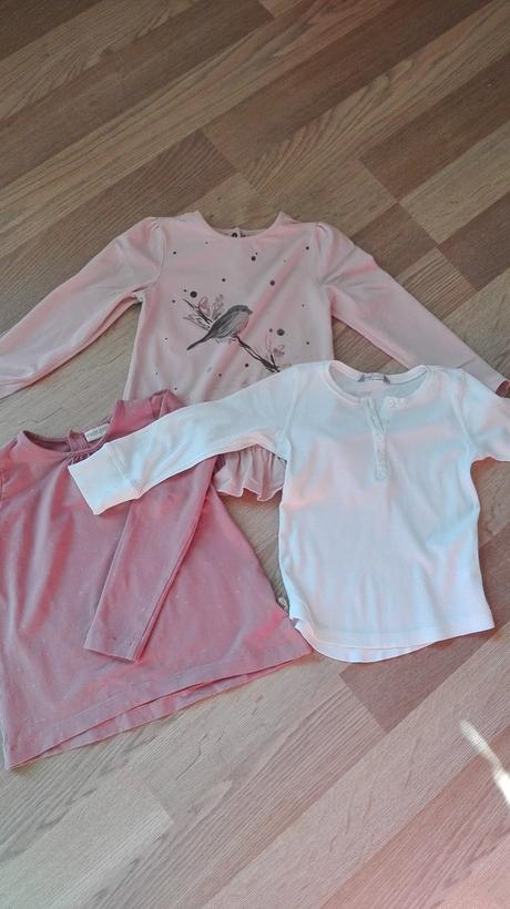 Tričko so zlatymi aplikáciami, 104