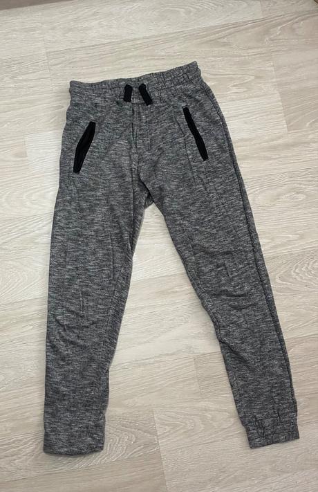 Tenšie tepláky, charles vögele,146