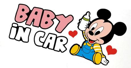 Nálepka na auto dieťa v aute (baby in car) mickey, 