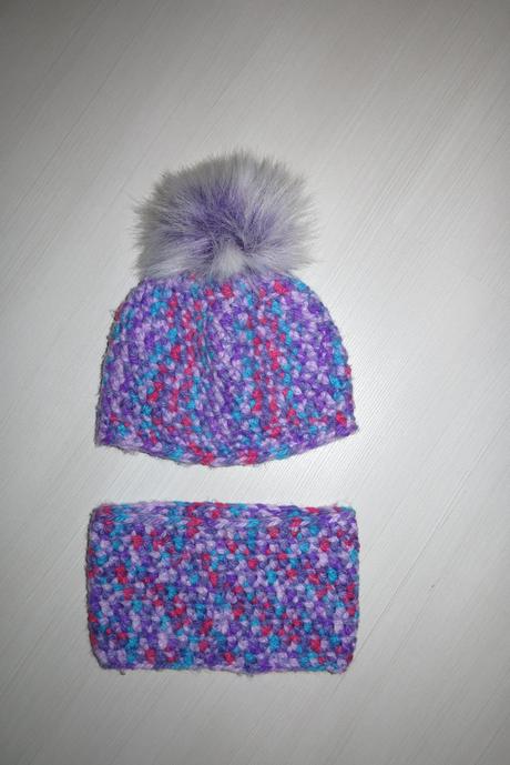 Čiapka s brmbolcom + nákrčník - cena spolu, 128