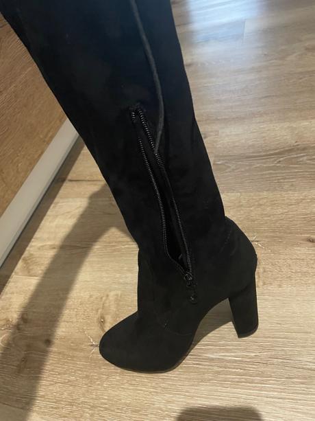 Cizmy nad kolena, baťa,36