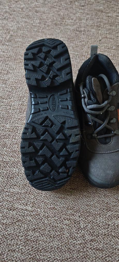 Tenisky trekingové, 36