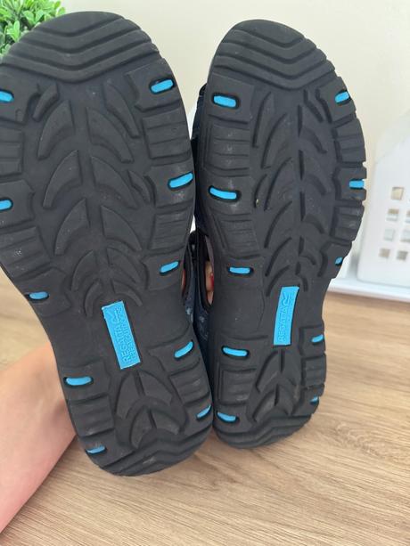 Dvakrát obuté sandále regatta, regatta,37