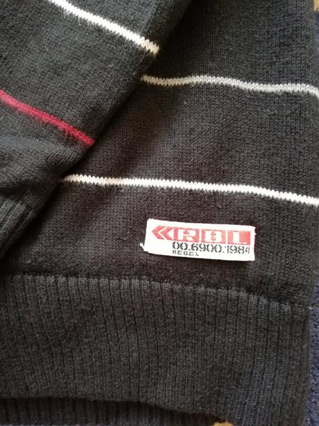 Zatepleny svetrik, rebel,128