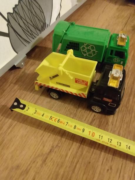 Nákladné autíčko s kontajnerom, 