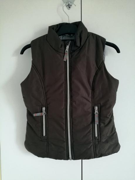 Vesticka zelená  nepremokavá veľ. 134, 134