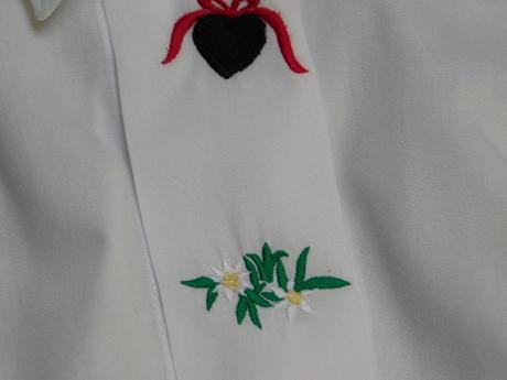 Pekna bluzka ku kroju, 56