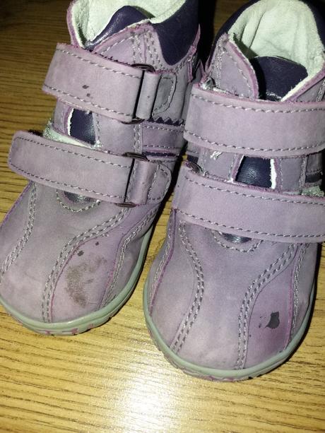 Poltopanky, baťa,21