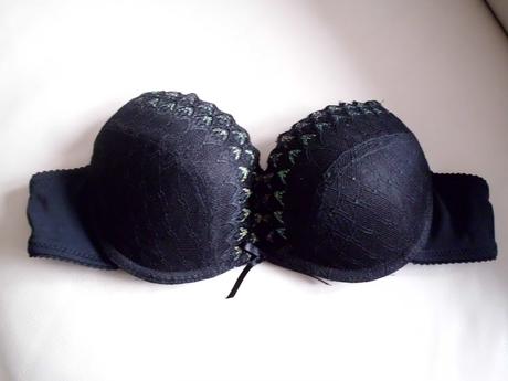 Čierna s aplikáciou, 75a