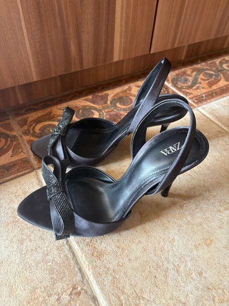 Sandále na opätku - 35, zara,35
