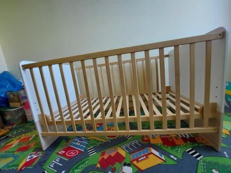 Detská izba - skrine + postieľka,