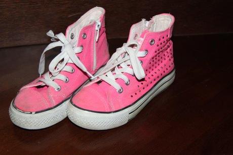 Parádne tenisky, 32