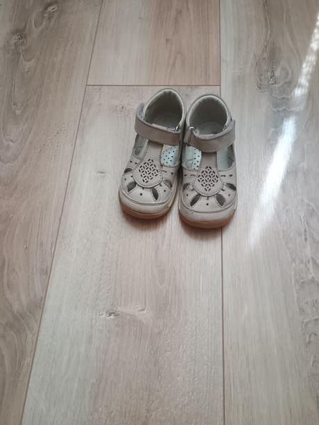 Chlapčenské sandále, 23
