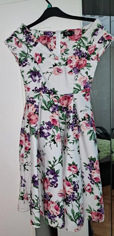 Off shoulder saty s kvetmi, 38