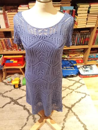 Dámske oblečenie., 34