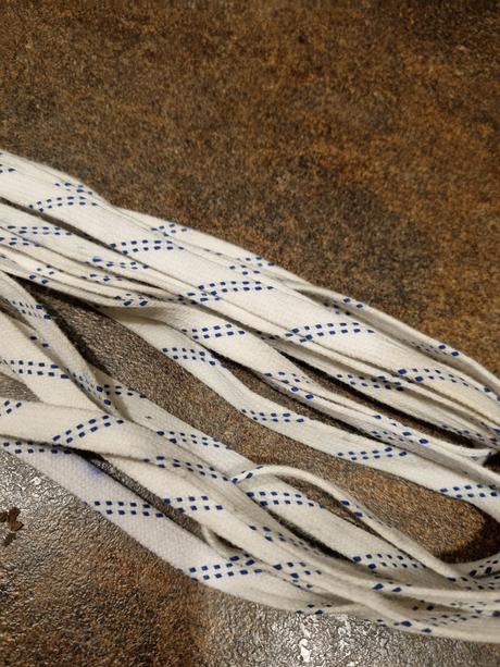 Šnúrky do korčúľ - 320cm, 