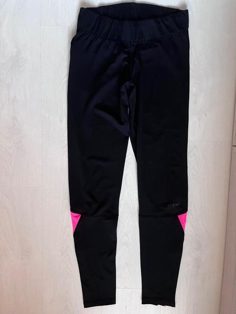 Športové legíny, s