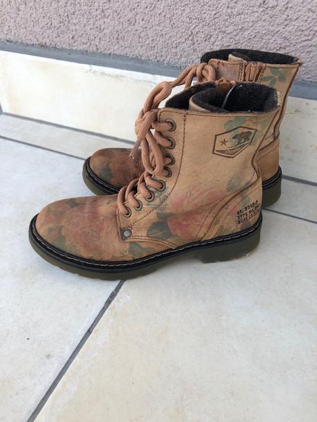 Kotnikove kvetove čižmičky bullboxer, č. 31, 31