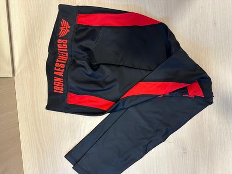 Leginy na cvičenie, s