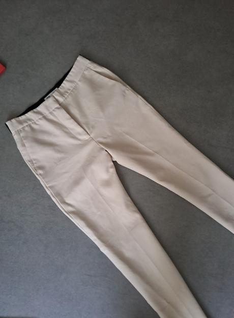 Elegantne nohavice, sinsay,s