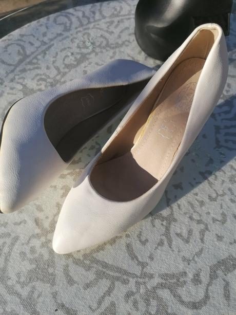 Biele lodičky always, 40