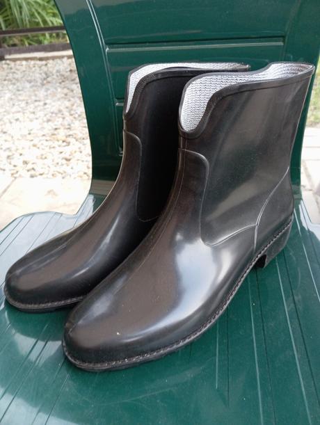 Predám dámske gumáky, 38