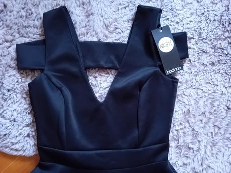 Čierne šaty xs/s, vzadu dlhšie, s