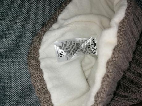 Čiapka s pravou kožušinou, 56