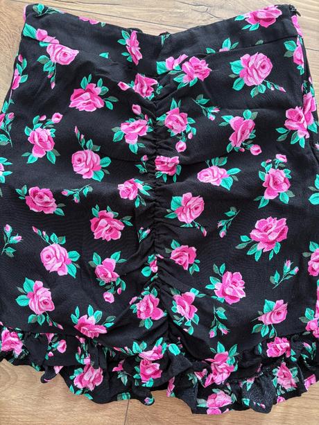 Kvetinový top so sukňou, bershka,s