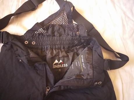 Nepremokavé lyžiarske nohavice, 152