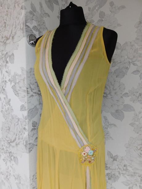 Luxusne hodvabne šaty, 38