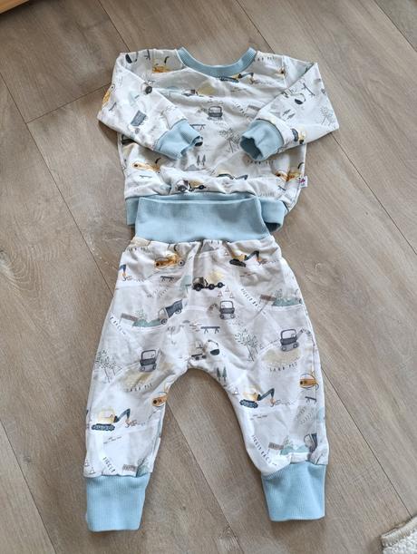 Amanita súprava s bagrami, 74