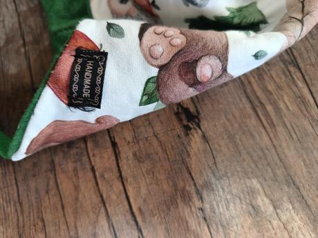 Čiapočka nákrčník, 42